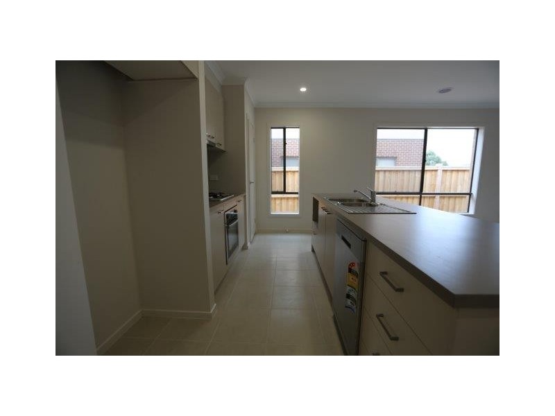 72 Carmen Road, Point Cook VIC 3030