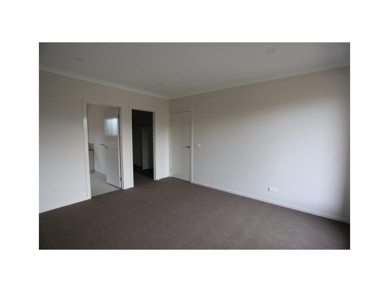 72 Carmen Road, Point Cook VIC 3030