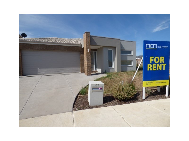 57 Barnstormer Boulevard, Point Cook VIC 3030