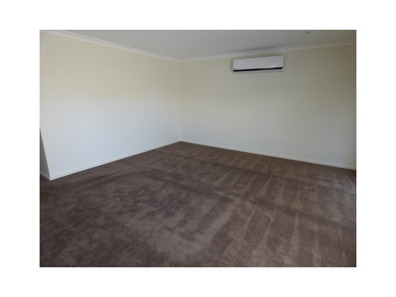 57 Barnstormer Boulevard, Point Cook VIC 3030