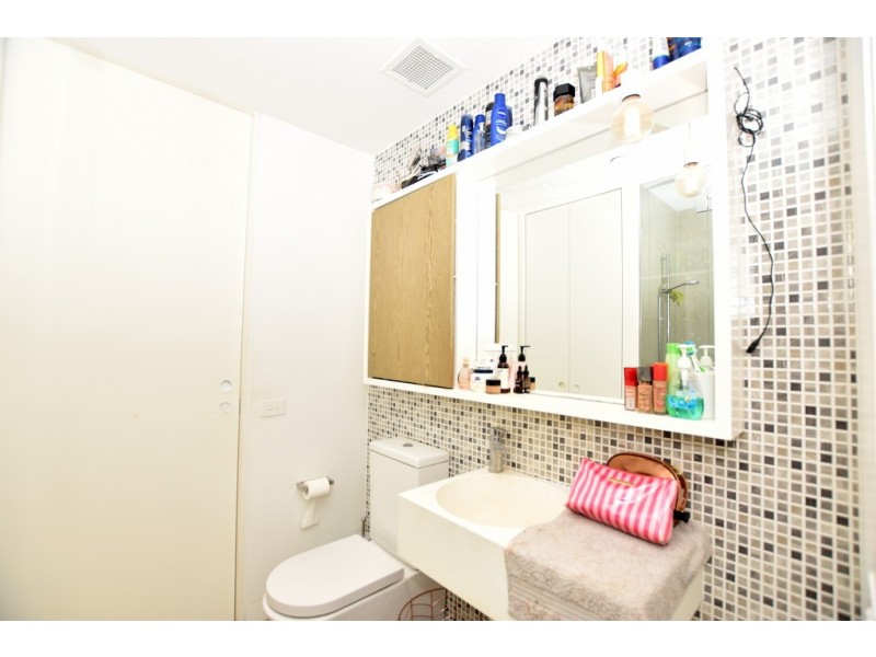 109/74 Queens Road, Melbourne VIC 3004