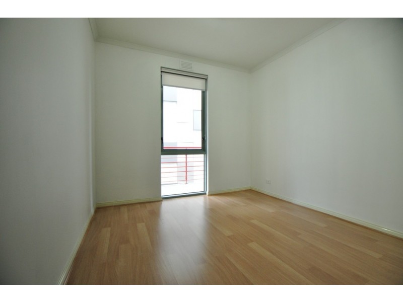 REF 060606/83 Queensbridge Street, Southbank VIC 3006