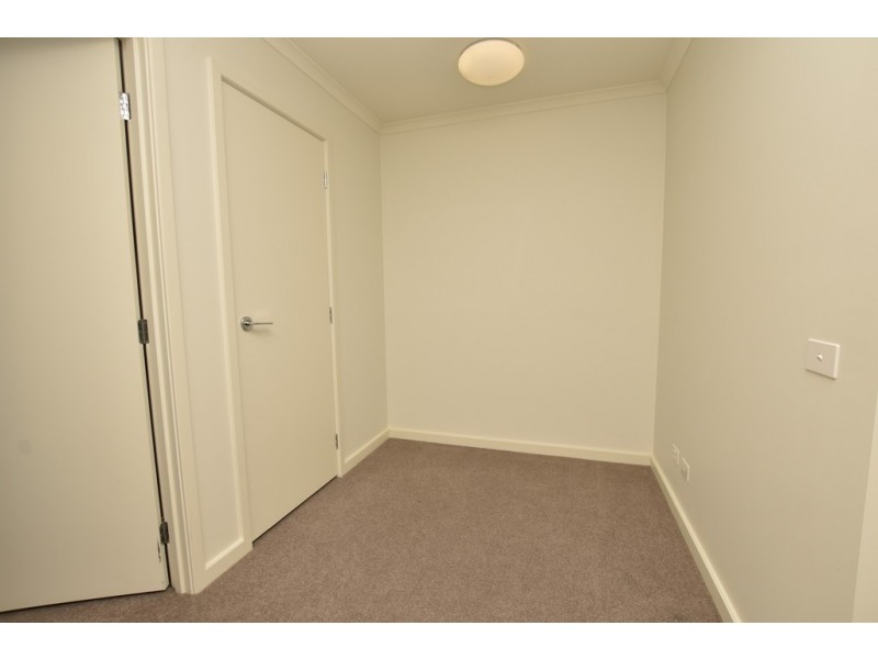 2B Grove Way, Wantirna South VIC 3152