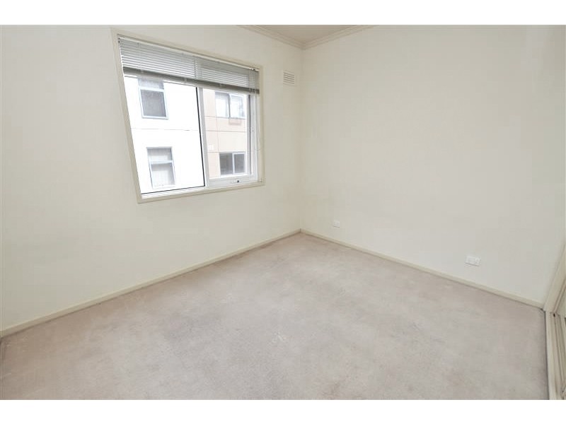 REF 060730/88 Wells Street, Southbank VIC 3006