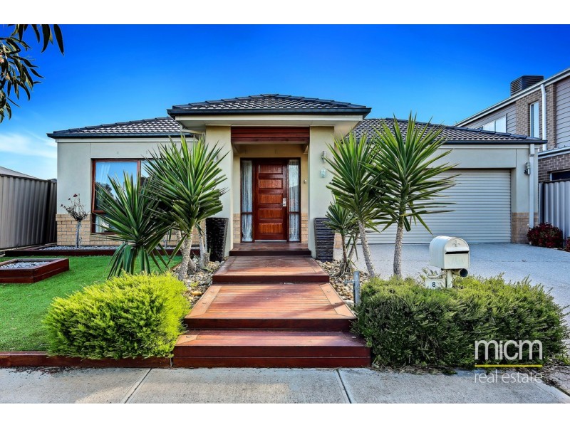 8 Freshet Avenue, Point Cook VIC 3030