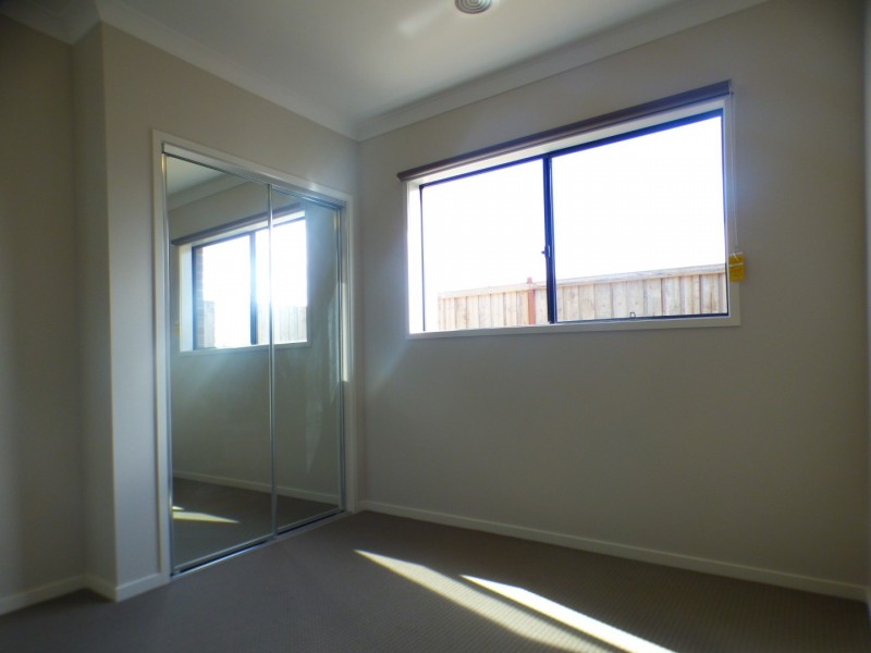 14 Tathra Grove, Point Cook VIC 3030