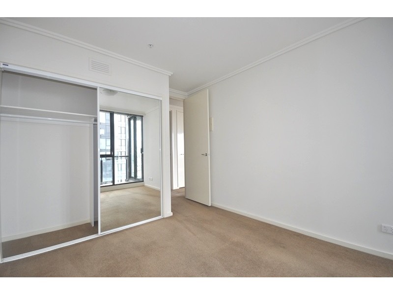 REF 060948/88 Kavanagh Street, Southbank VIC 3006