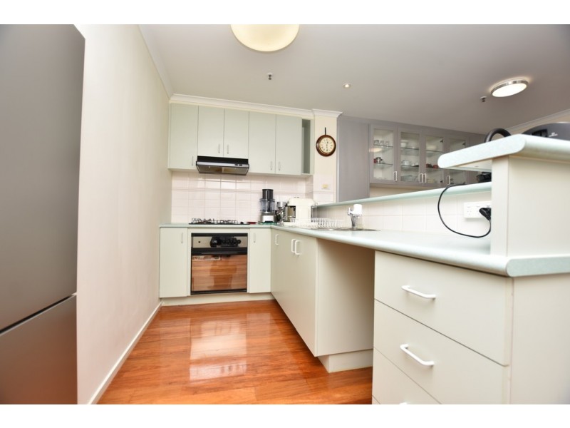 REF 060995/33 Jeffcott Street, West Melbourne VIC 3003