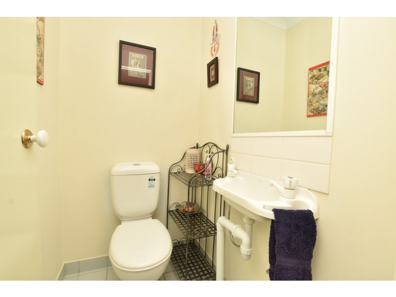 REF 060995/33 Jeffcott Street, West Melbourne VIC 3003