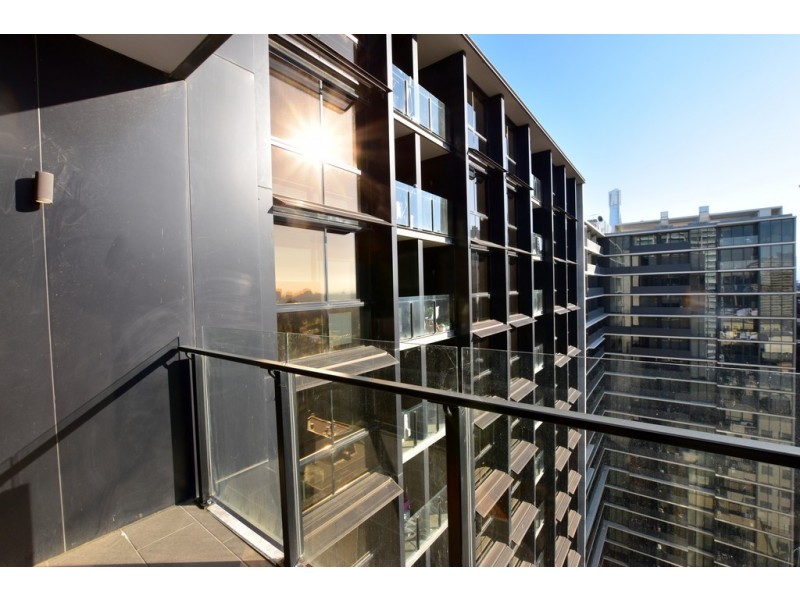 REF 060916/22 Dorcas Street, Southbank VIC 3006