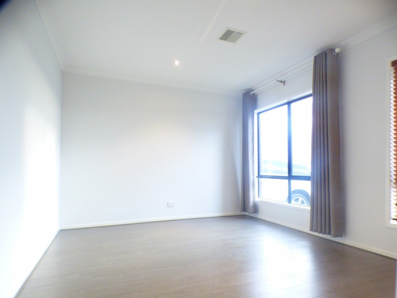 38 Jansar Street, Point Cook VIC 3030
