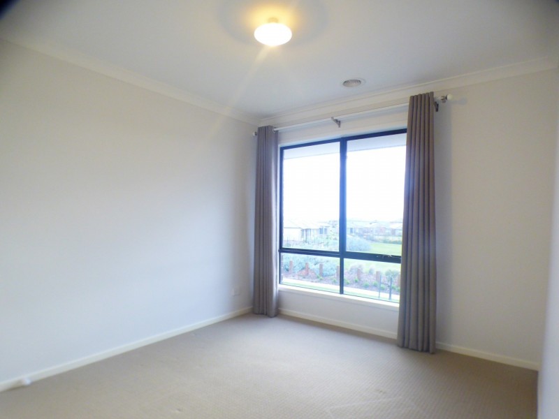 38 Jansar Street, Point Cook VIC 3030