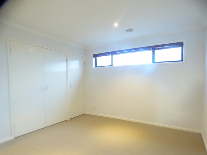 38 Jansar Street, Point Cook VIC 3030