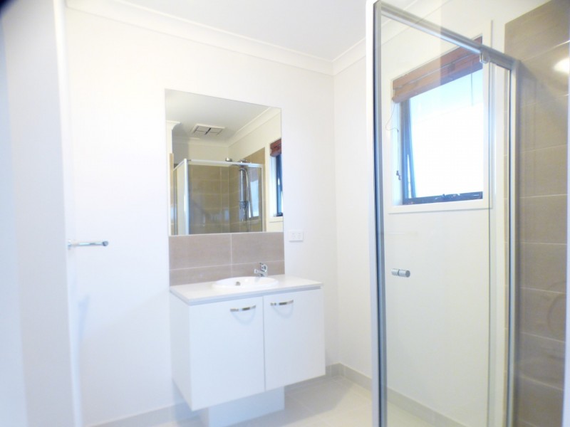 38 Jansar Street, Point Cook VIC 3030