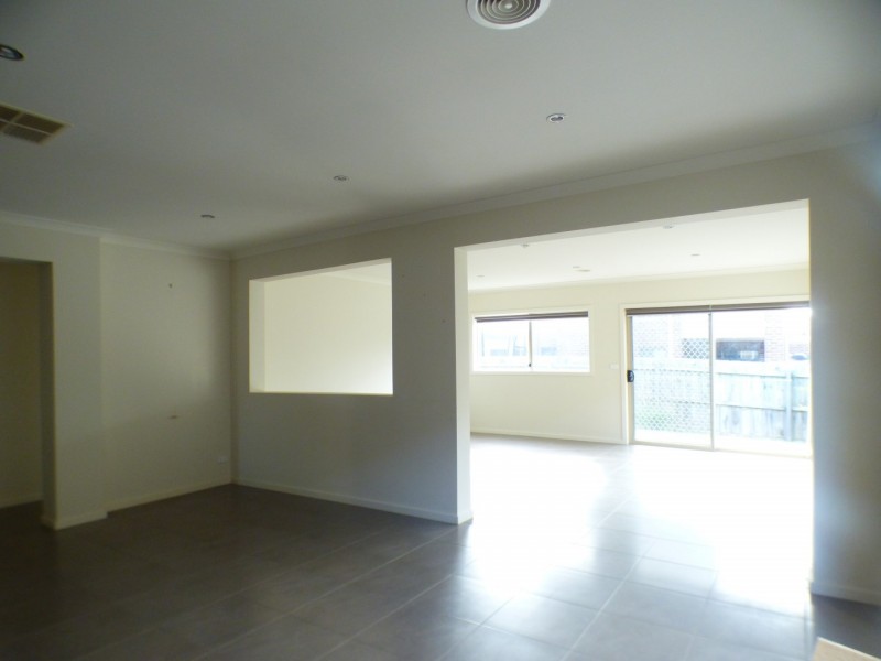 18 Spinifex Street, Point Cook VIC 3030