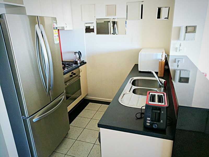 REF 061317/83 Whiteman Street, Southbank VIC 3006