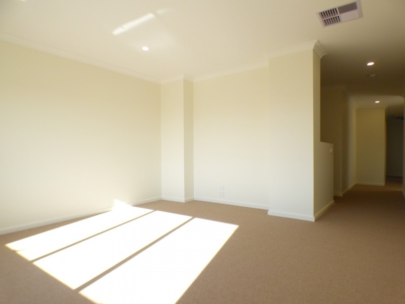 17 Hayward Street, Point Cook VIC 3030
