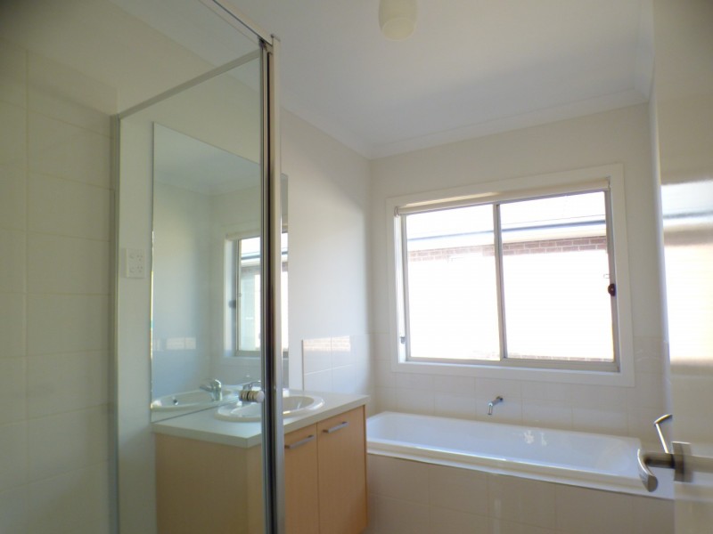 21 Merryfield Circuit, Williams Landing VIC 3027