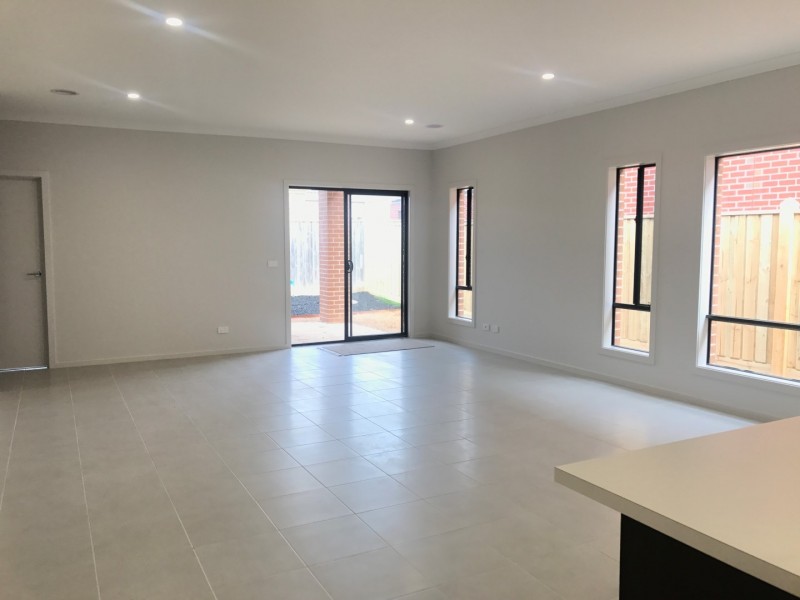 62 Carmen Road, Point Cook VIC 3030