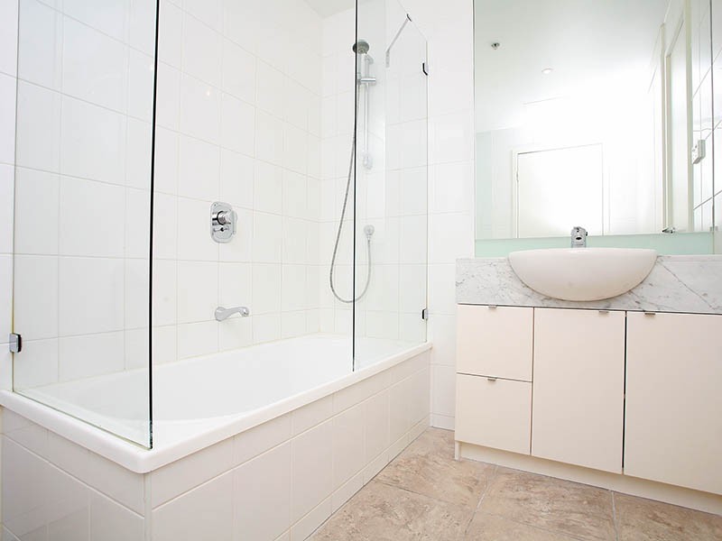 REF 061647/183 City Road, Southbank VIC 3006