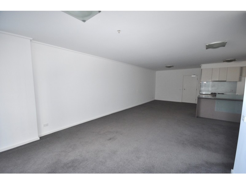 REF 061682/173 City Road, Southbank VIC 3006