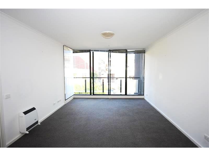 REF 061912/148 Wells Street, South Melbourne VIC 3205