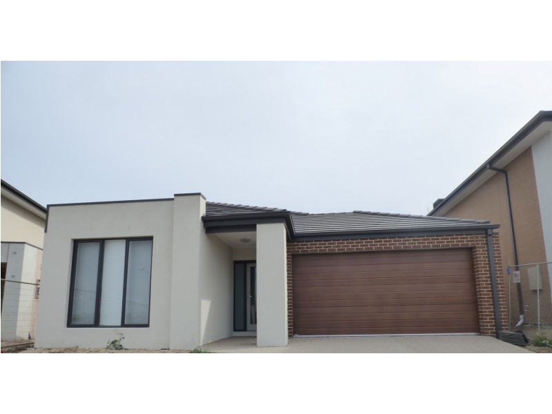 40 Rothbury Parkway, Williams Landing VIC 3027