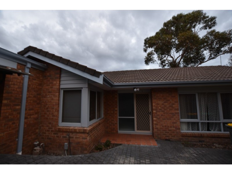 4/12 Malcolm Crescent, Doncaster VIC 3108