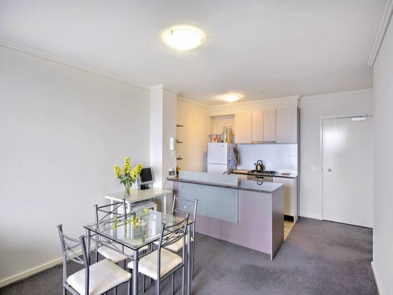 REF 063046/88 Kavanagh Street, Southbank VIC 3006