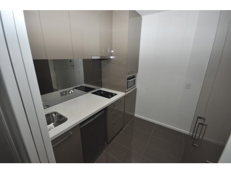 REF 071207/118 Kavanagh Street, Southbank VIC 3006