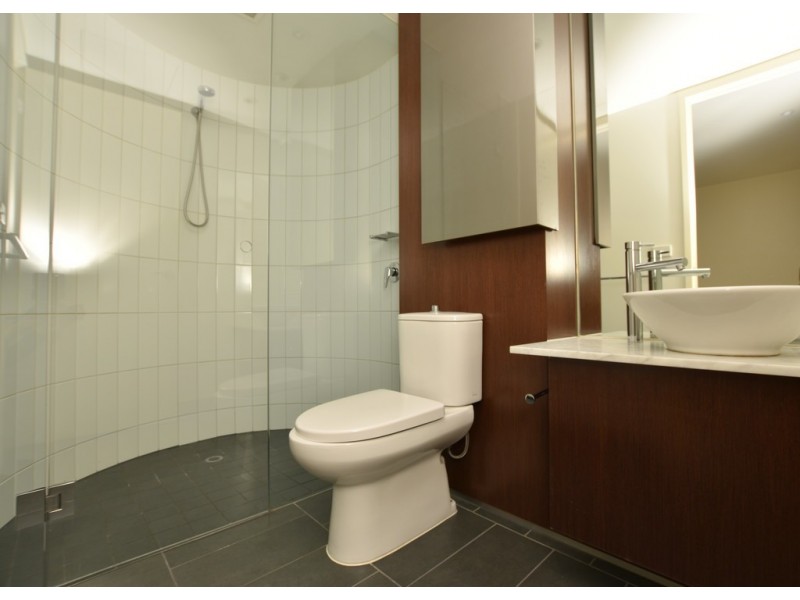 1803/7 Riverside Quay, Southbank VIC 3006