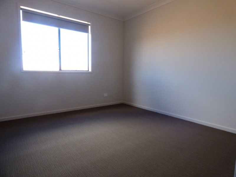 1 Hilda Drive, Brookfield VIC 3338