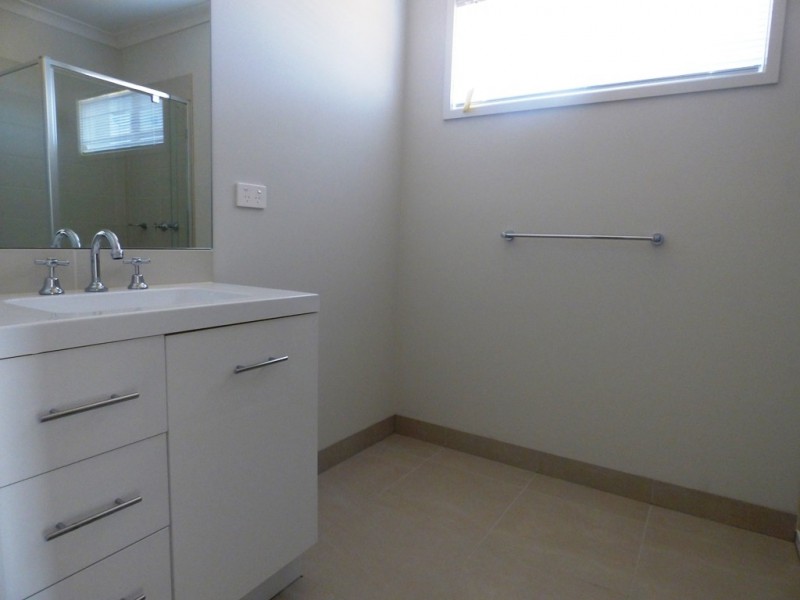 1 Hilda Drive, Brookfield VIC 3338