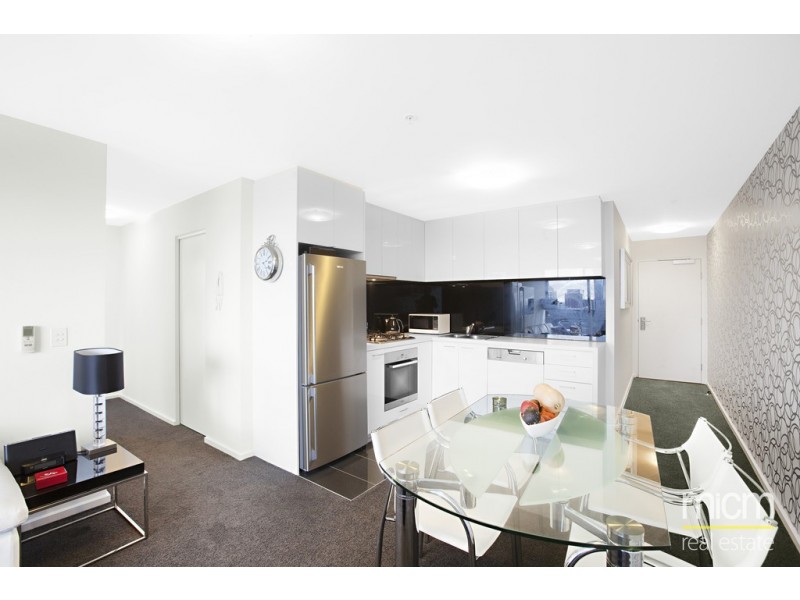 REF 071800/241 City Road, Southbank VIC 3006