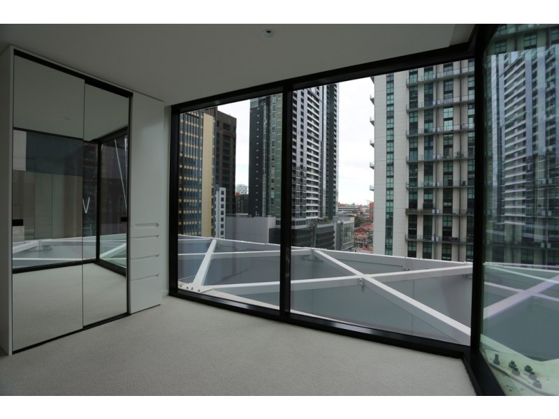 904/450 Elizabeth Street, Melbourne VIC 3000