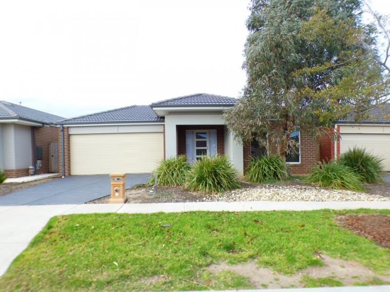 15 Casino Parade, Point Cook VIC 3030