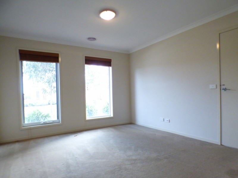 15 Casino Parade, Point Cook VIC 3030