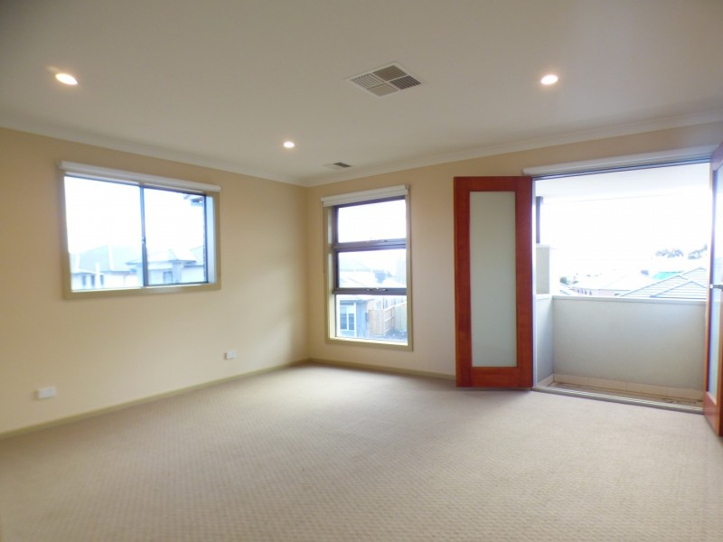 3 Balbo Way, Williams Landing VIC 3027