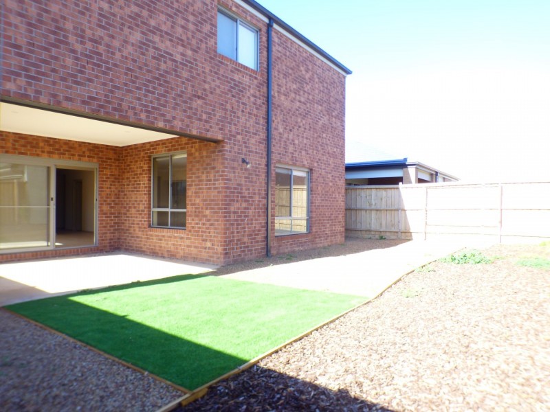 55 Newport Avenue, Williams Landing VIC 3027