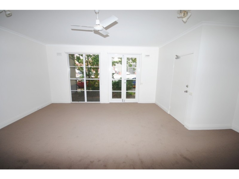 REF 07242/58 Leicester Street, Carlton VIC 3053