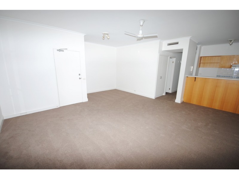 REF 07242/58 Leicester Street, Carlton VIC 3053