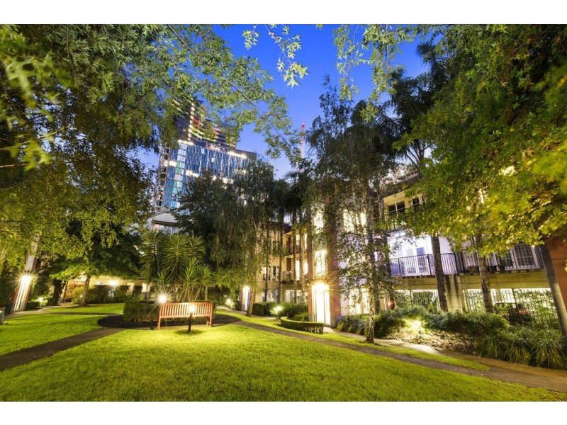 REF 07242/58 Leicester Street, Carlton VIC 3053