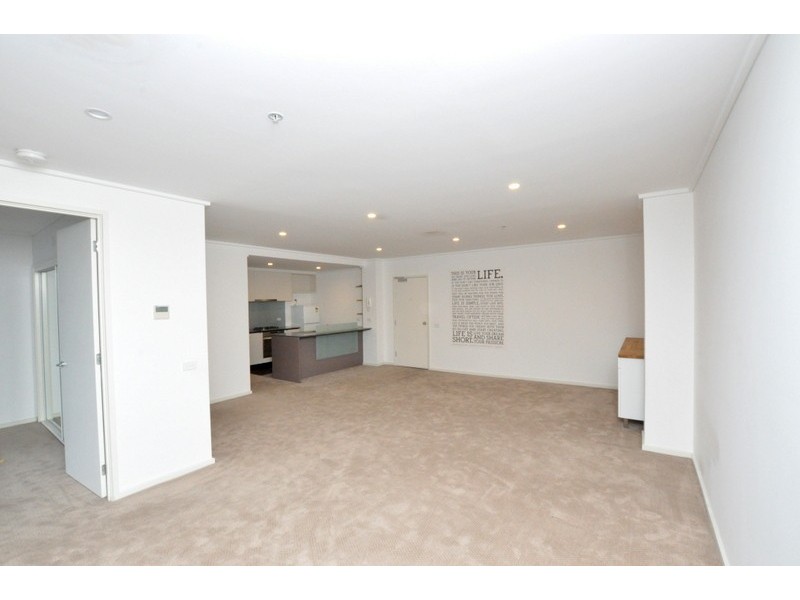 REF 072758/173 City Road, Southbank VIC 3006