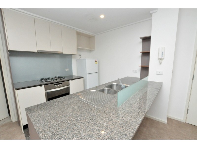 REF 072758/173 City Road, Southbank VIC 3006