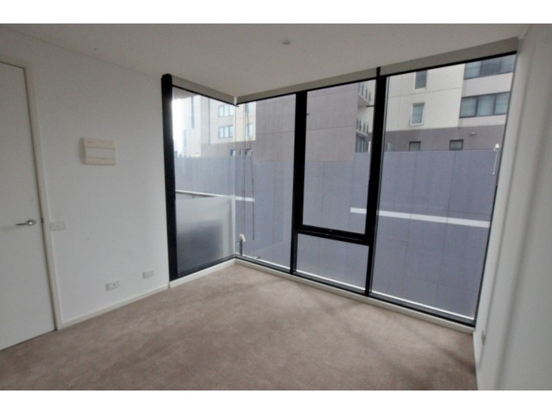 REF 072758/173 City Road, Southbank VIC 3006