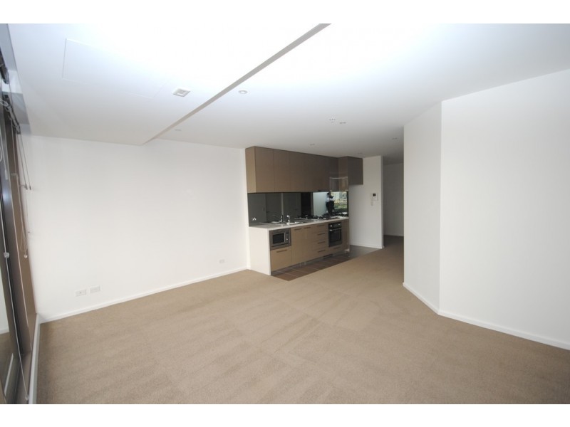 REF 073103/118 Kavanagh Street, Southbank VIC 3006