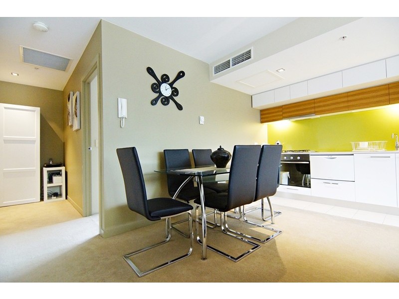 1113/100 Harbour Esplanade, Docklands VIC 3008