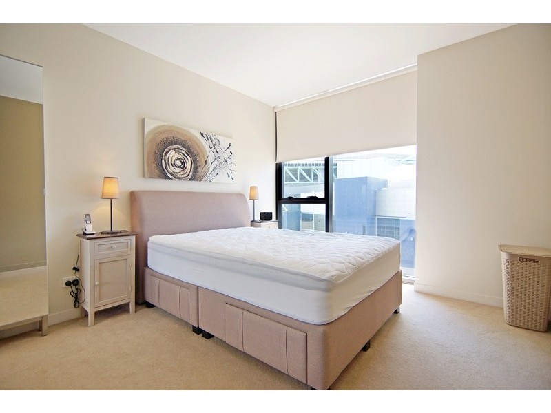 1113/100 Harbour Esplanade, Docklands VIC 3008