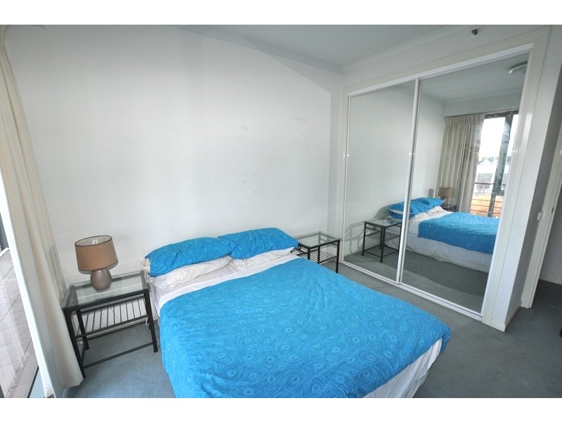 REF 080117/83 Queensbridge Street, Southbank VIC 3006