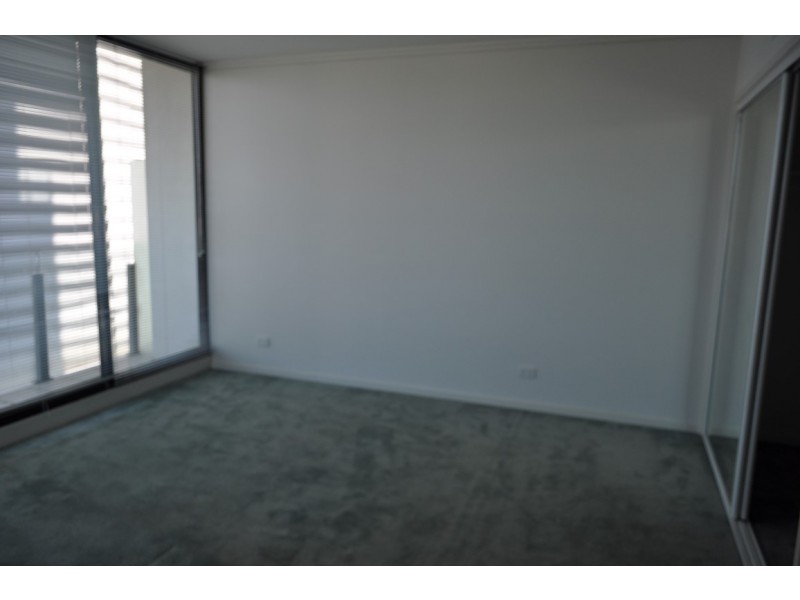 REF 080205/38 Bank Street, South Melbourne VIC 3205